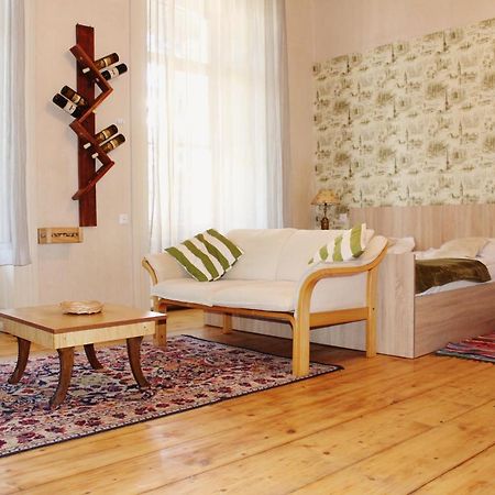 Solo Room Apartment Tbiliszi Kültér fotó