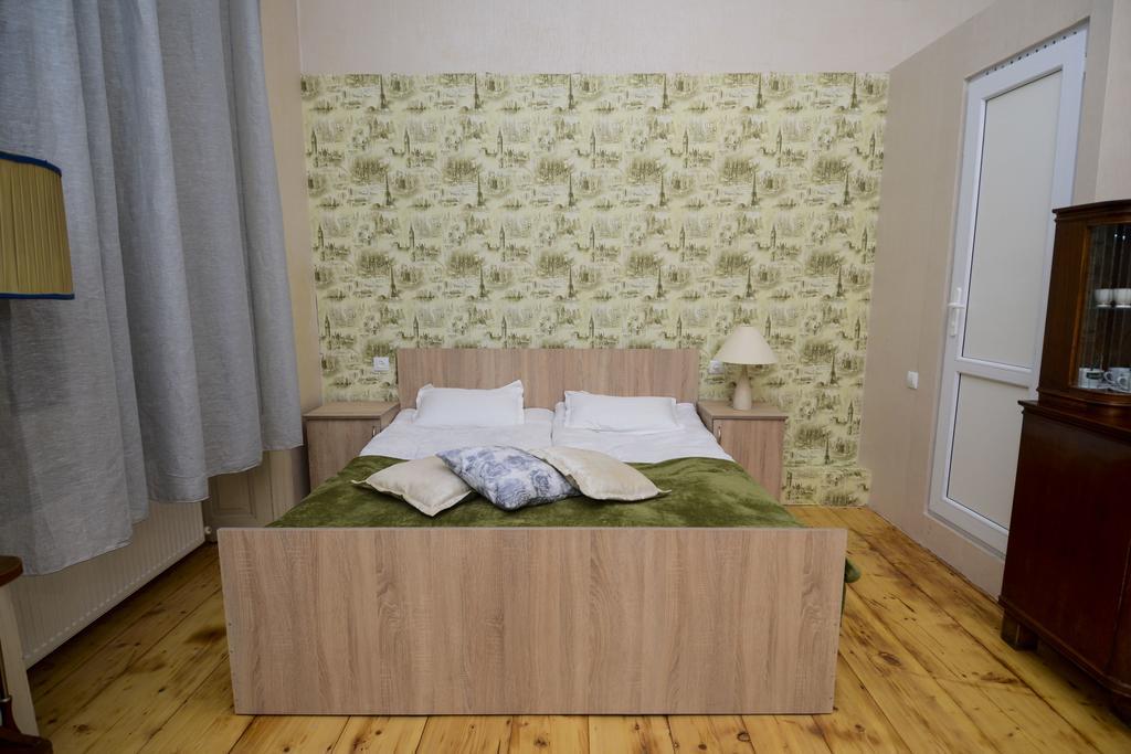 Solo Room Apartment Tbiliszi Kültér fotó