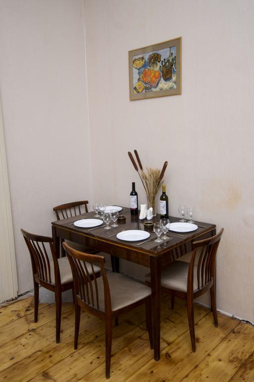 Solo Room Apartment Tbiliszi Kültér fotó